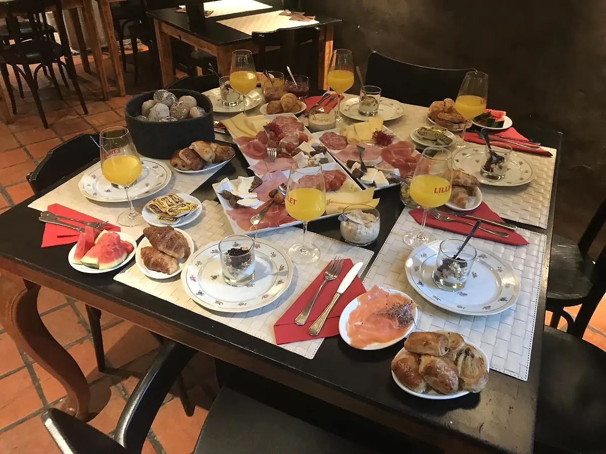 B&B Sablon Antwerpen Bed & Breakfast